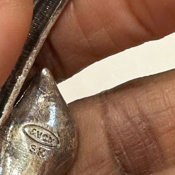 CALLA LILY BRACELET & EARRING GIFT SET - Picture 15 of 16